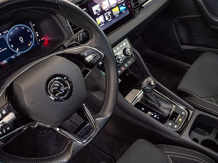 Renting Skoda Karoq 1.5 TSI ACT Sportline DSG 110 kW (150 CV) Ocasión