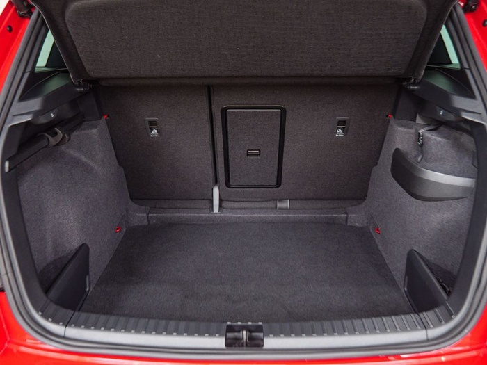 Renting Skoda Karoq 1.5 TSI ACT Sportline DSG 110 kW (150 CV) Ocasión 1