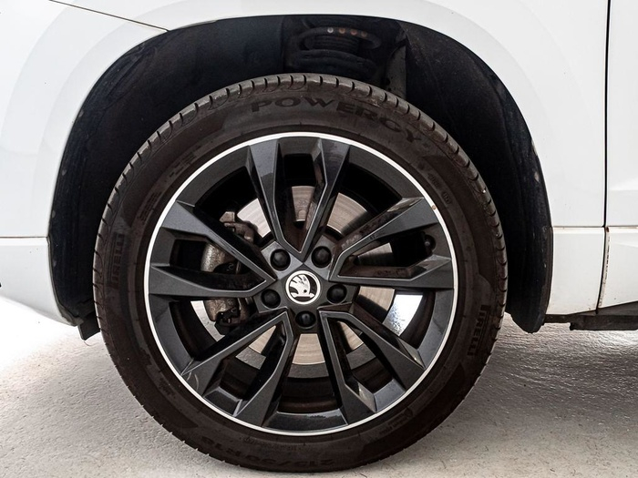 Renting Skoda Karoq 1.5 TSI ACT Sportline DSG 110 kW (150 CV) Ocasión 2