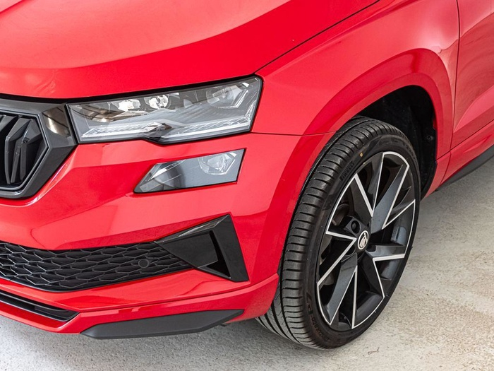 Renting Skoda Karoq 1.5 TSI ACT Sportline DSG 110 kW (150 CV) Ocasión 3