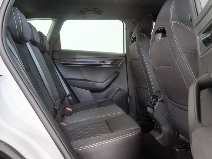 Renting Skoda Karoq 1.5 TSI ACT Sportline DSG 110 kW (150 CV) Ocasión 4