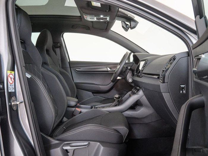 Renting Skoda Karoq 1.5 TSI ACT Sportline DSG 110 kW (150 CV) Ocasión 5