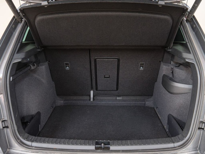 Renting Skoda Karoq 1.5 TSI ACT Sportline DSG 110 kW (150 CV) Ocasión 5