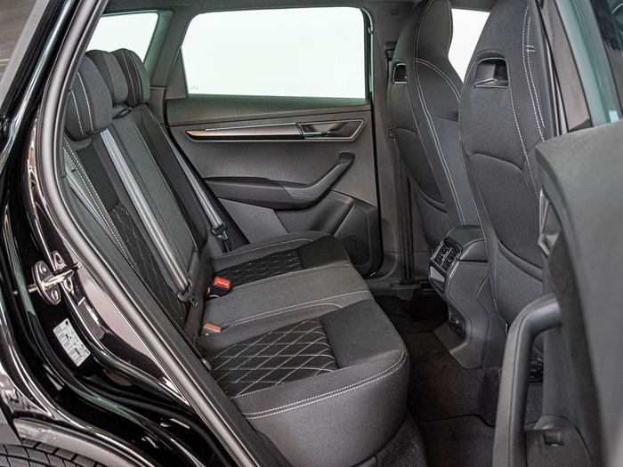 Renting Skoda Karoq 1.5 TSI ACT Sportline DSG 110 kW (150 CV) Ocasión 6