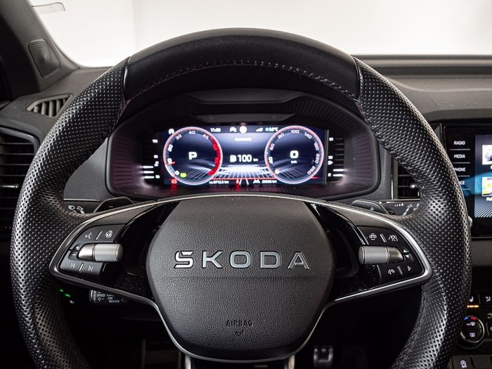 Renting Skoda Karoq 2.0 TDI Sportline DSG 110 kW (150 CV) Ocasión