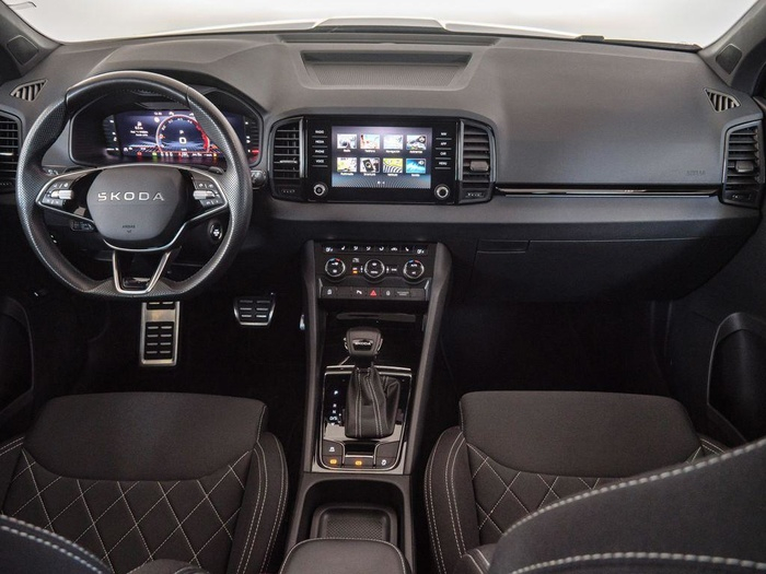 Renting Skoda Karoq 2.0 TDI Sportline DSG 110 kW (150 CV) Ocasión 1