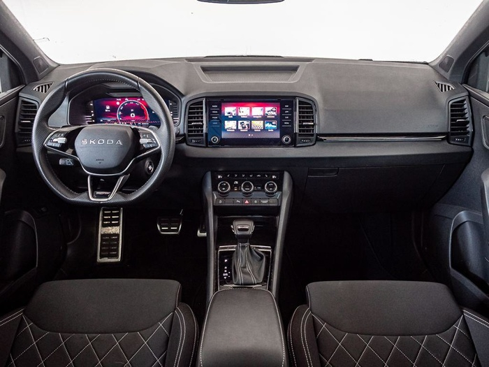 Renting Skoda Karoq 2.0 TDI Sportline DSG 110 kW (150 CV) Ocasión 2