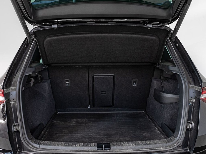 Renting Skoda Karoq 2.0 TDI Sportline DSG 110 kW (150 CV) Ocasión 2