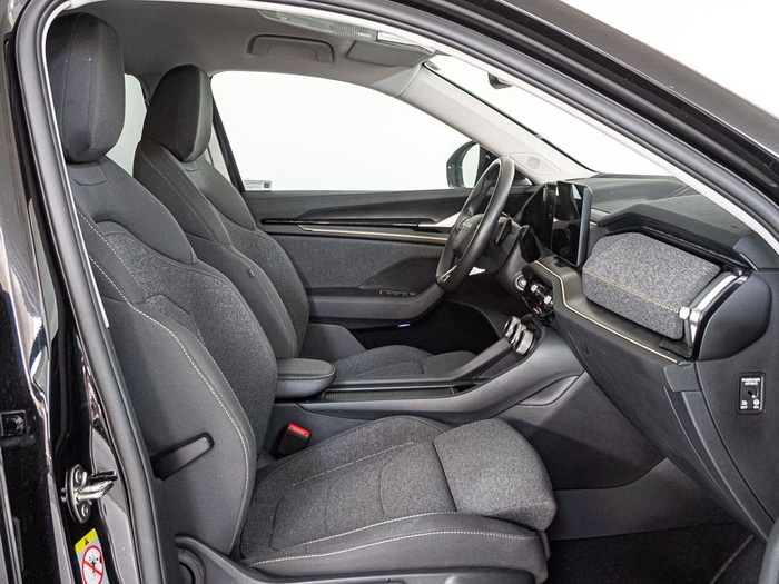 Renting Skoda Kodiaq 1.5 TSI m-HEV Selection DSG 110 kW (150 CV) Ocasión 6