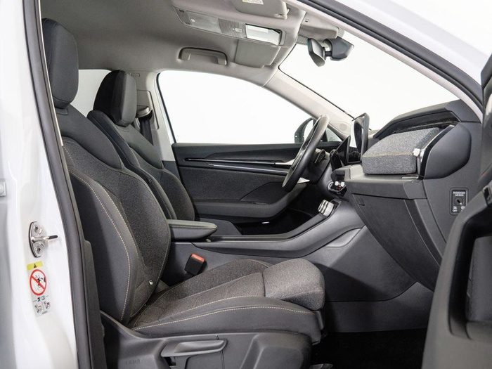 Renting Skoda Kodiaq 1.5 TSI m-HEV Selection DSG 110 kW (150 CV) Ocasión 13