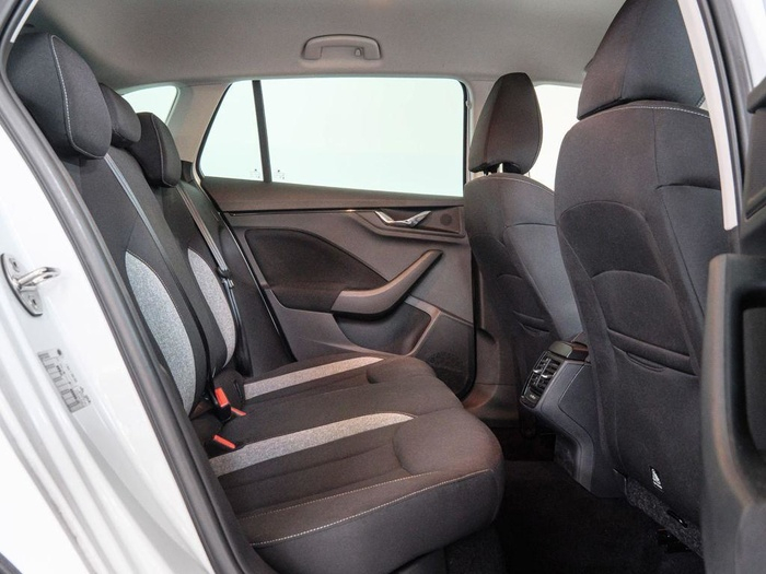 Renting Skoda Scala 1.0 TSI Selection 85 kW (115 CV) Ocasión 1