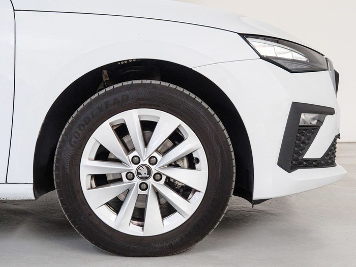 Renting Skoda Scala 1.0 TSI Selection 85 kW (115 CV) Ocasión 1