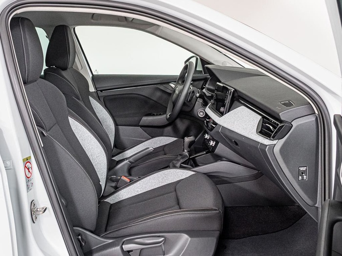 Renting Skoda Scala 1.0 TSI Selection DSG 85 kW (115 CV) Ocasión 2
