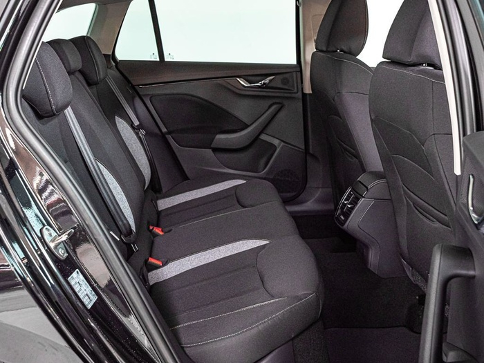 Renting Skoda Scala 1.0 TSI Selection DSG 85 kW (115 CV) Ocasión