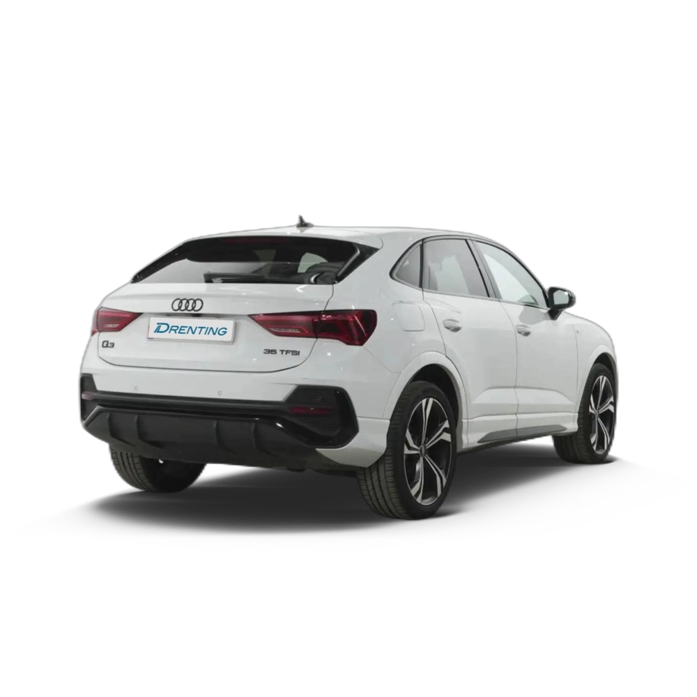Renting Audi Q3 Sportback 35 TFSI Black line S tronic Blanco 1
