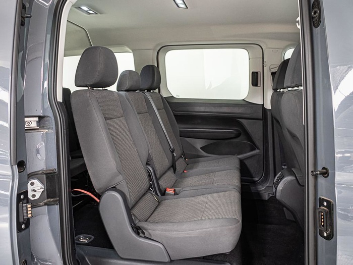 Renting Volkswagen Caddy Maxi Origin 1.5 TSI 85 kW (116 CV) DSG Ocasión 2