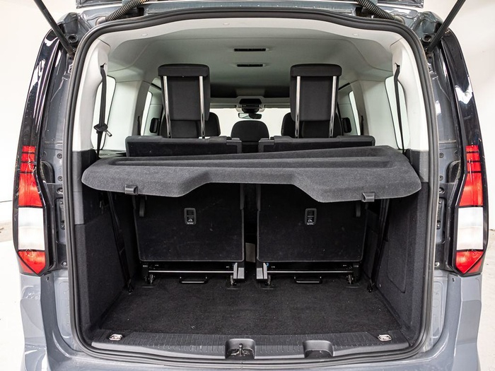 Renting Volkswagen Caddy Maxi Origin 1.5 TSI 85 kW (116 CV) DSG Ocasión 2