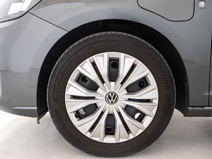 Renting Volkswagen Caddy Maxi Origin 1.5 TSI eHybrid PHEV 110 kW (150 CV) Ocasión 1