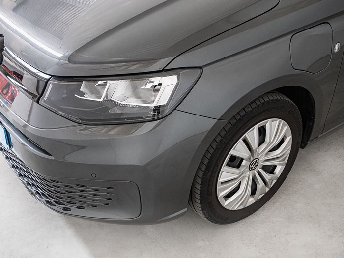 Renting Volkswagen Caddy Maxi Origin 1.5 TSI eHybrid PHEV 110 kW (150 CV) Ocasión 1