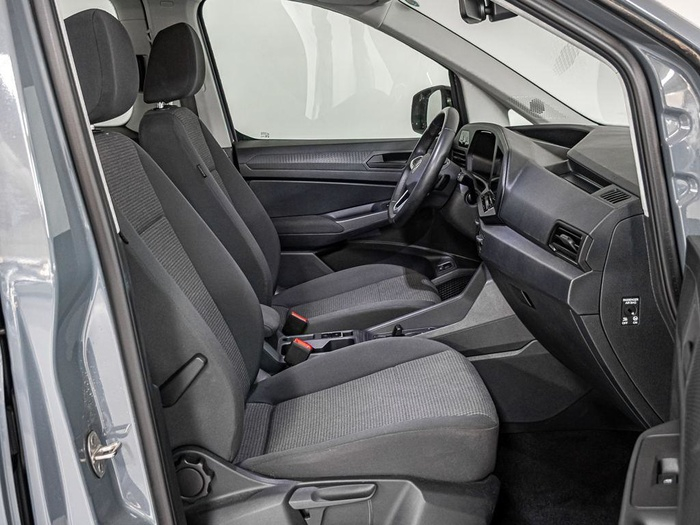 Renting Volkswagen Caddy Maxi Origin 1.5 TSI eHybrid PHEV 110 kW (150 CV) Ocasión 1 2