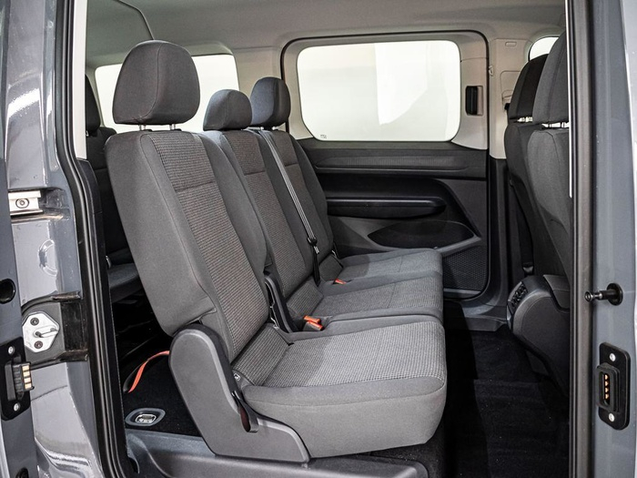 Renting Volkswagen Caddy Maxi Origin 1.5 TSI eHybrid PHEV 110 kW (150 CV) Ocasión 1 2