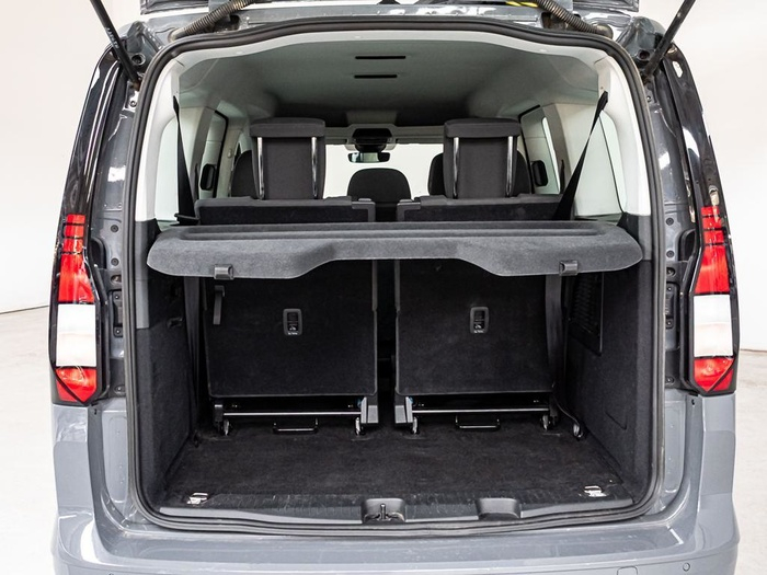 Renting Volkswagen Caddy Maxi Origin 1.5 TSI eHybrid PHEV 110 kW (150 CV) Ocasión 1 2