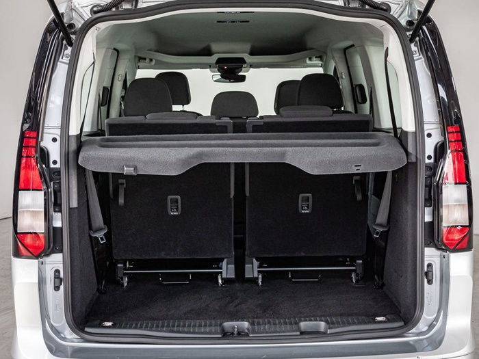 Renting Volkswagen Caddy Maxi Origin 2.0 TDI 75 kW (102 CV) Ocasión 1