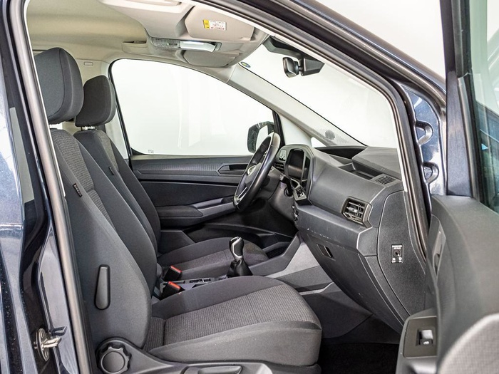 Renting Volkswagen Caddy Maxi Origin 2.0 TDI 75 kW (102 CV) Ocasión 1 1