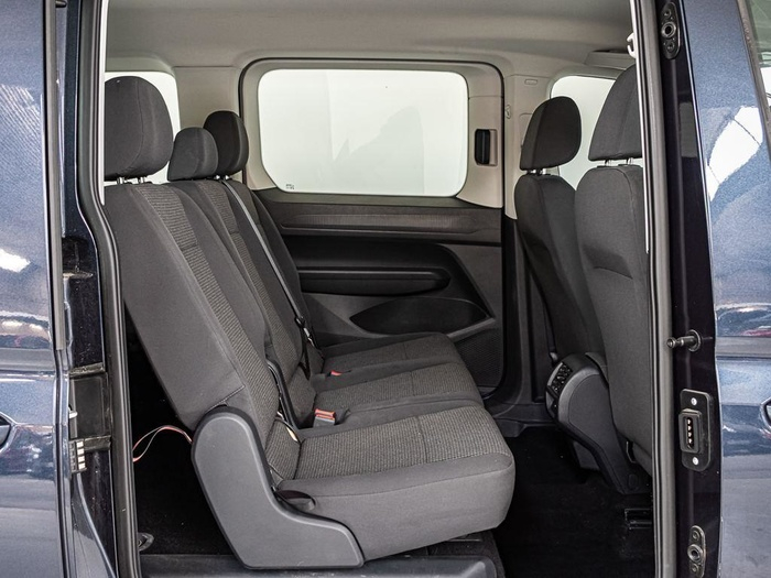 Renting Volkswagen Caddy Maxi Origin 2.0 TDI 75 kW (102 CV) Ocasión 1 1