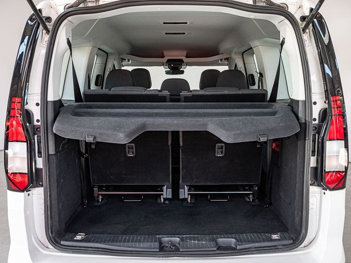 Renting Volkswagen Caddy Maxi Origin 2.0 TDI 90 kW (122 CV) DSG Ocasión