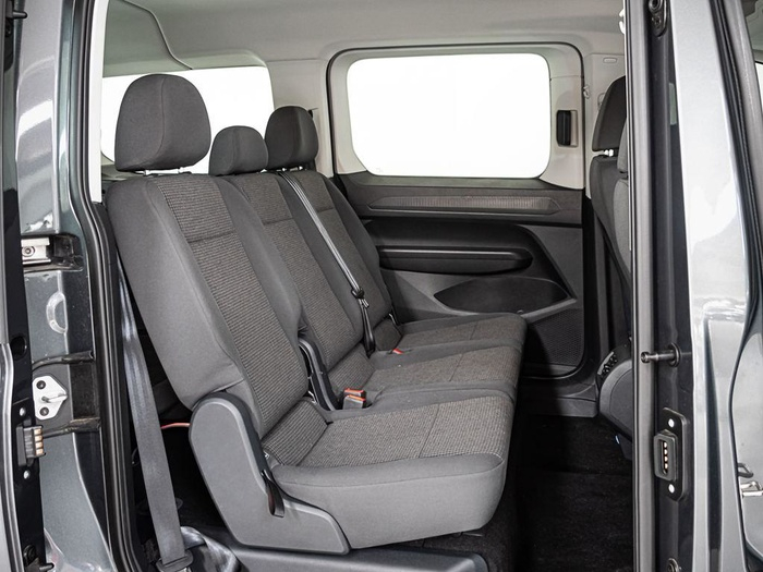 Renting Volkswagen Caddy Maxi Origin 2.0 TDI 90 kW (122 CV) DSG Ocasión 2