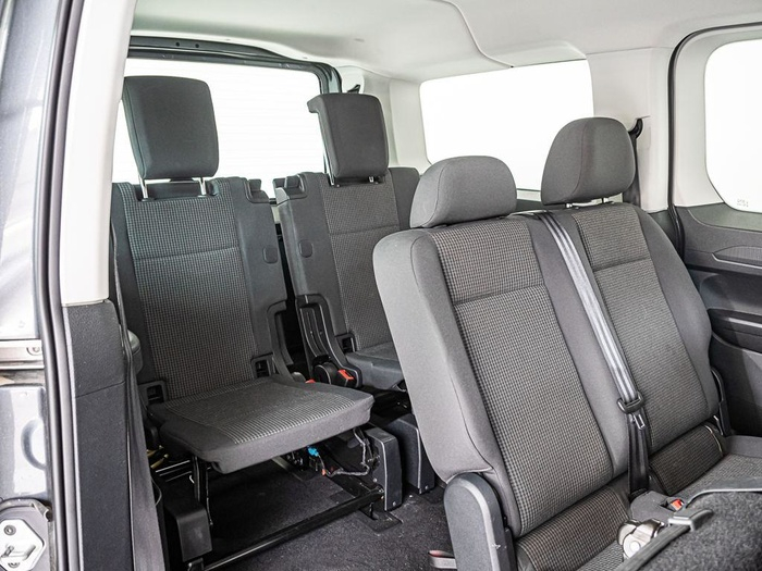 Renting Volkswagen Caddy Maxi Origin 2.0 TDI 90 kW (122 CV) DSG Ocasión 2