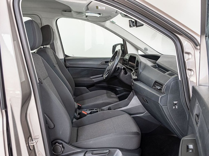 Renting Volkswagen Caddy Maxi Origin 2.0 TDI 90 kW (122 CV) DSG Ocasión 3