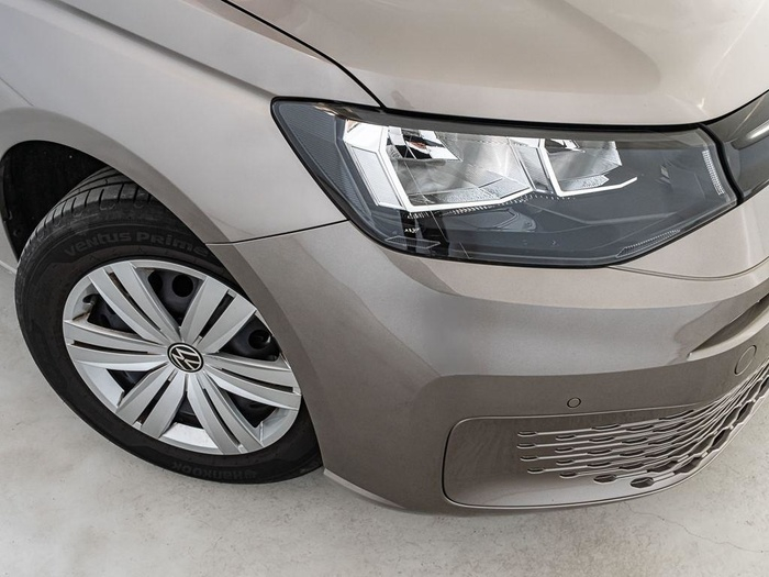 Renting Volkswagen Caddy Maxi Origin 2.0 TDI 90 kW (122 CV) DSG Ocasión 3