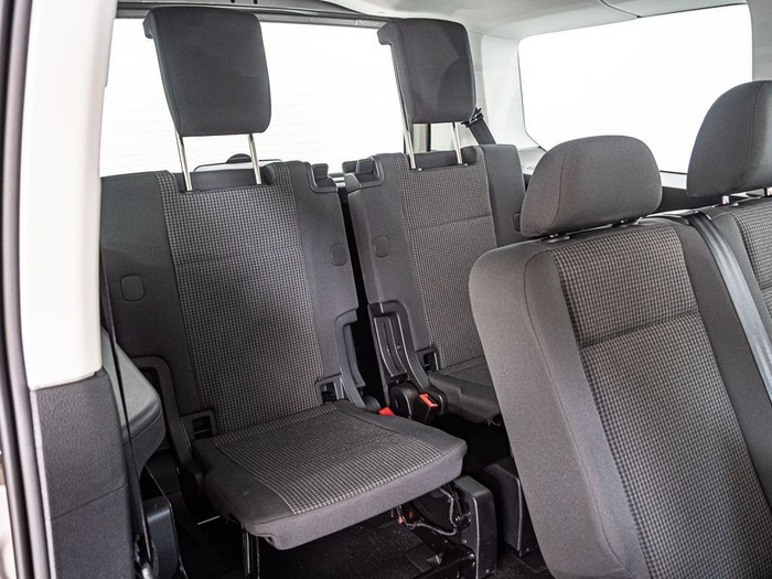 Renting Volkswagen Caddy Maxi Origin 2.0 TDI 90 kW (122 CV) DSG Ocasión 3