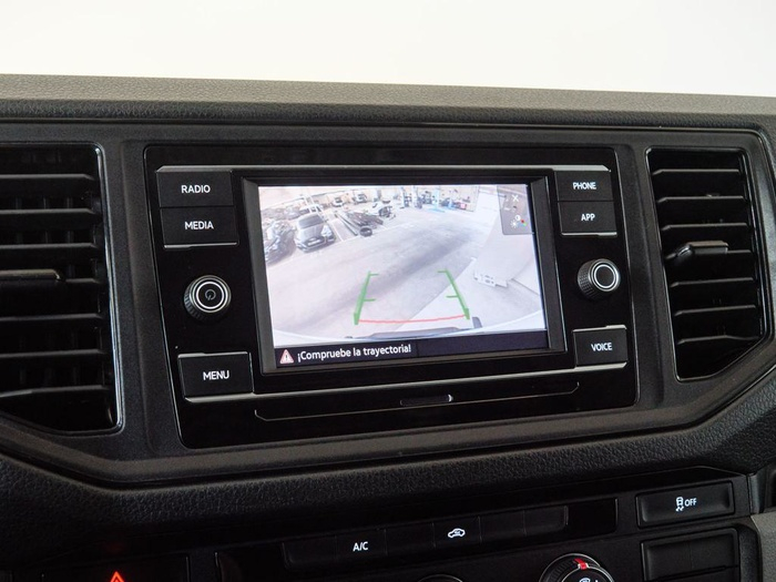 Renting Volkswagen Crafter 35 Batalla Media L3H2 2.0 TDI 103 kW (140 CV) Ocasión 1