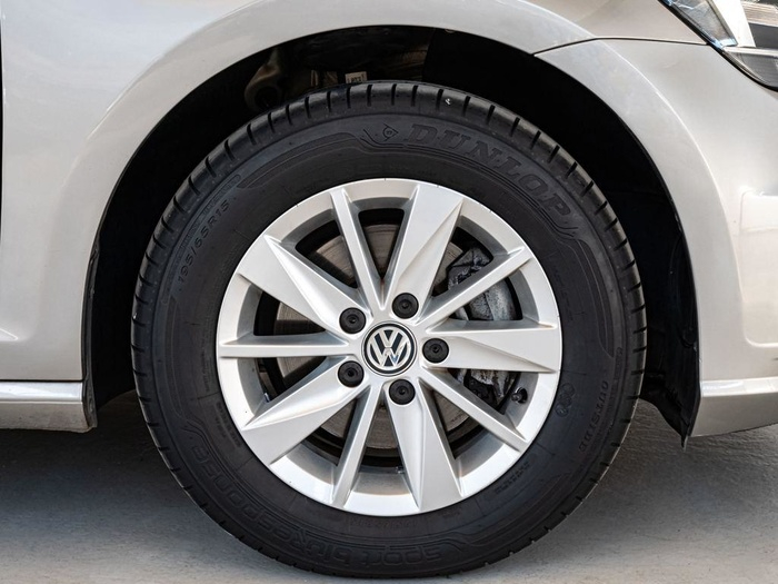 Renting Volkswagen Golf Business 1.0 TSI 85 kW (115 CV) Ocasión