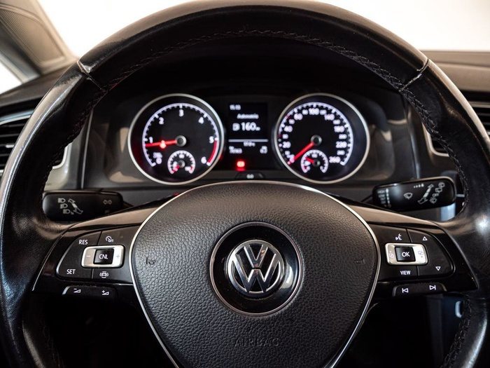 Renting Volkswagen Golf Business 1.0 TSI 85 kW (115 CV) Ocasión