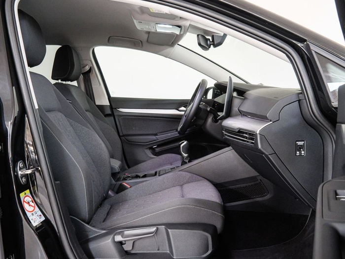 Renting Volkswagen Golf «Más« 2.0 TDI 85 kW (115 CV) Ocasión