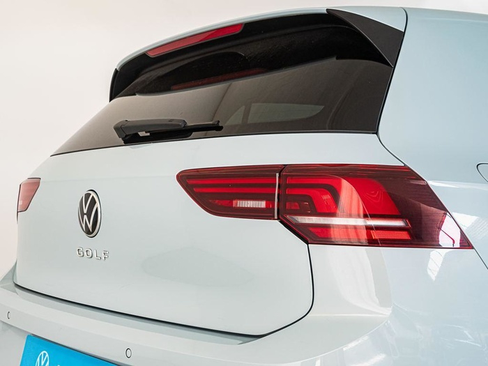 Renting Volkswagen Golf R-Line 2.0 TDI 110 kW (150 CV) DSG Ocasión 1