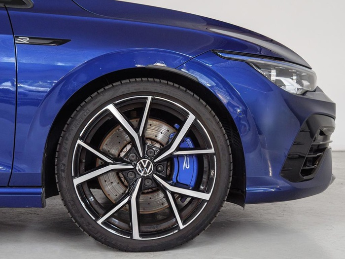 Renting Volkswagen Golf Variant R 2.0 TSI 4Motion 235 kW (320 CV) DSG Ocasión