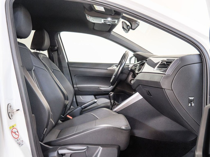 Renting Volkswagen Polo R-Line 1.0 TSI 70 kW (95 CV) Ocasión 1