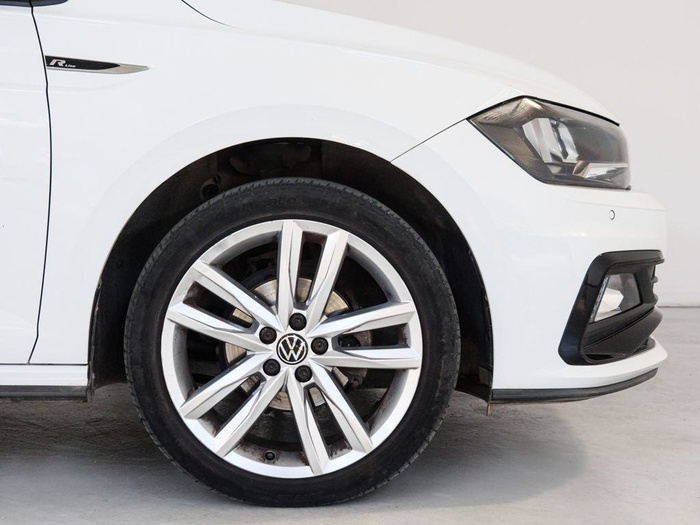 Renting Volkswagen Polo R-Line 1.0 TSI 70 kW (95 CV) Ocasión 1