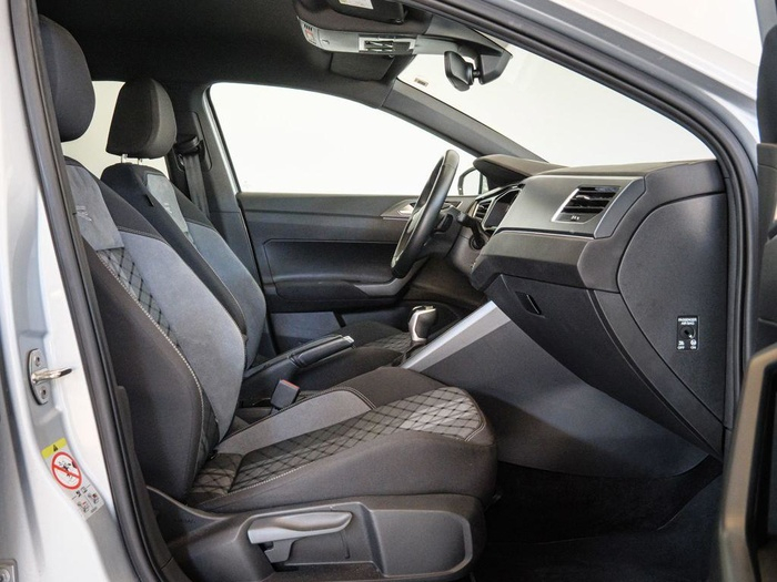 Renting Volkswagen Polo R-Line 1.0 TSI 85 kW (115 CV) DSG Ocasión 1