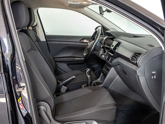 Renting Volkswagen T-Cross Advance 1.0 TSI 70 kW (95 CV) Ocasión
