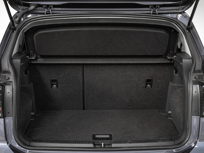 Renting Volkswagen T-Cross Advance 1.0 TSI 81 kW (110 CV) Ocasión 2