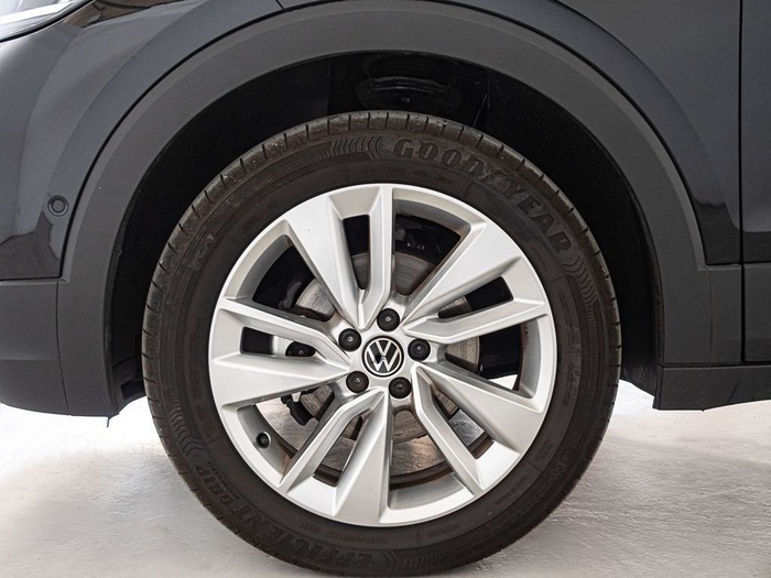 Renting Volkswagen T-Cross Life 1.0 TSI 70 kW (95 CV) Ocasión