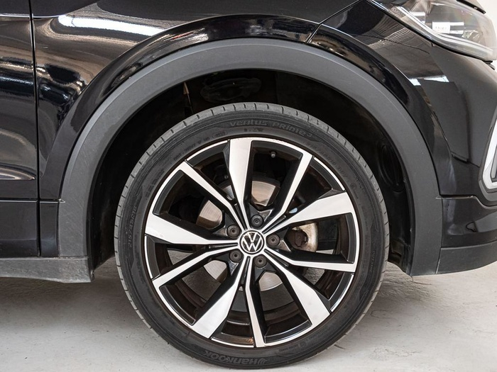 Renting Volkswagen T-Cross R-Line 1.5 TSI 110 kW (150 CV) DSG Ocasión
