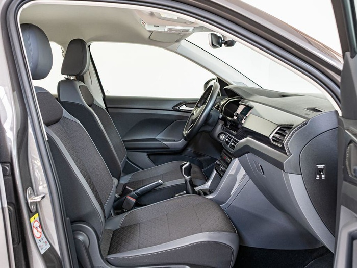 Renting Volkswagen T-Cross Sport 1.0 TSI 81 kW (110 CV) Ocasión 1