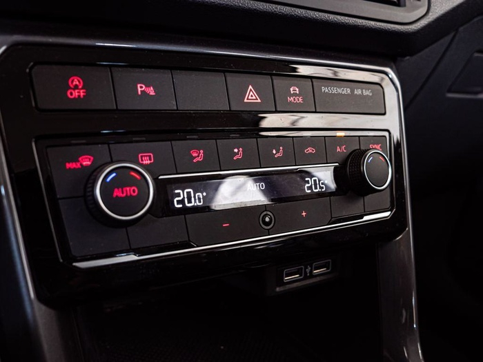 Renting Volkswagen T-Cross Sport 1.0 TSI 81 kW (110 CV) Ocasión 1